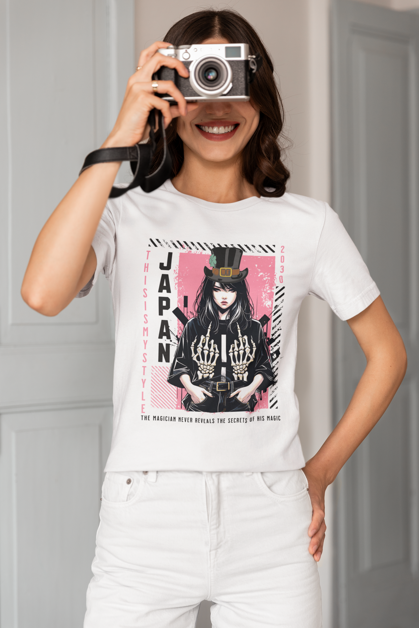 Girl Streetwear T-shirt