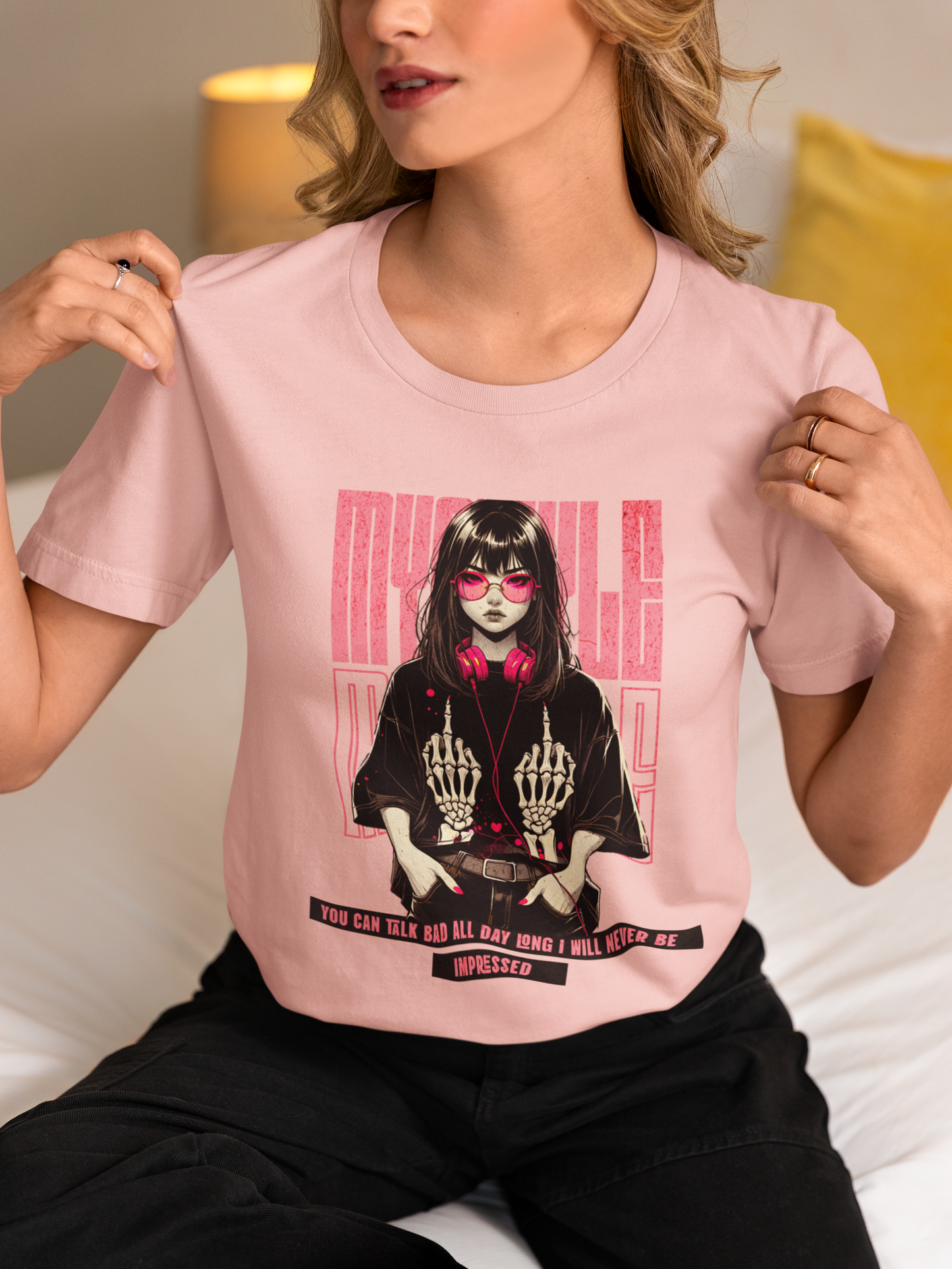 Girl Streetwear T-shirt