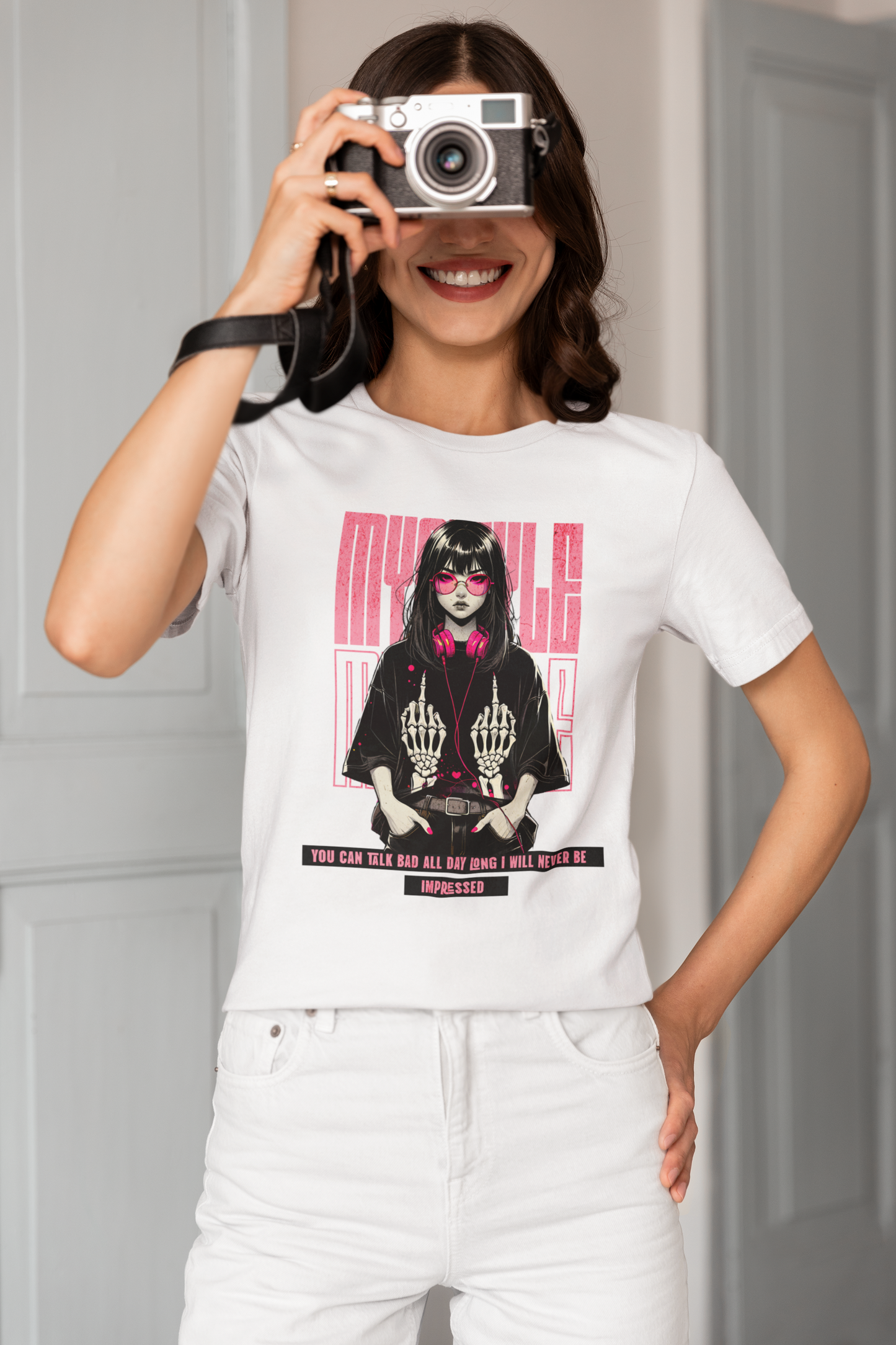 Girl Streetwear T-shirt