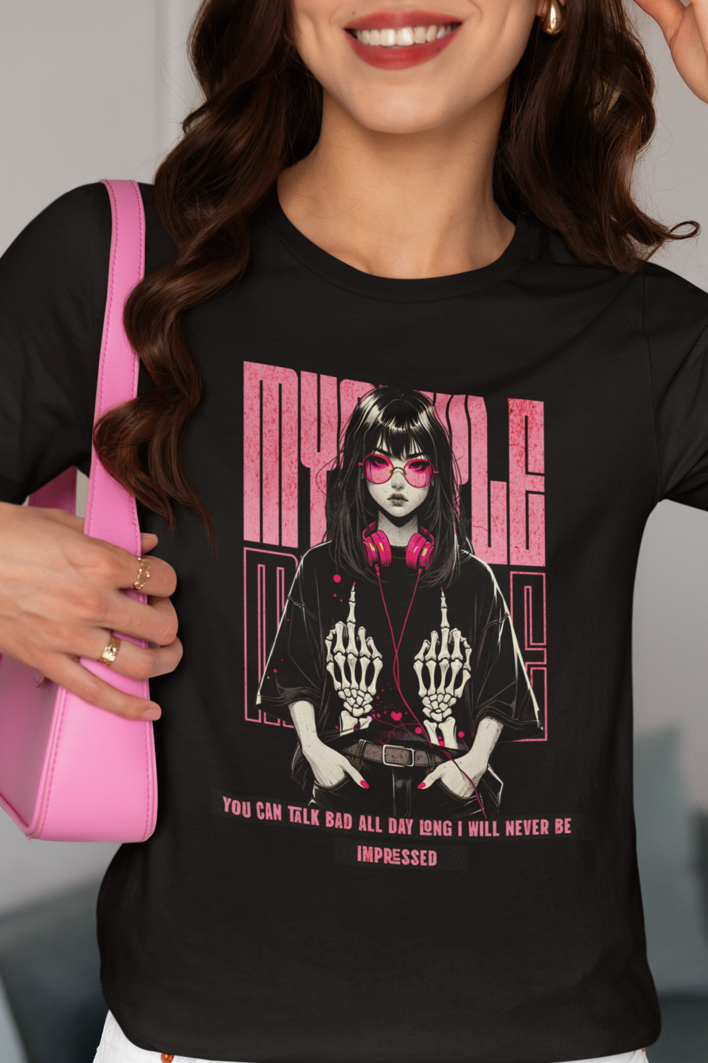 Girl Streetwear T-shirt